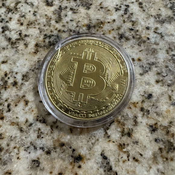Bitcoin Physical Coin - Picture 5 of 5